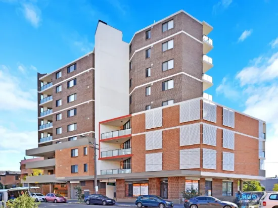 Oversized modern apartment in the heart of Lidcombe