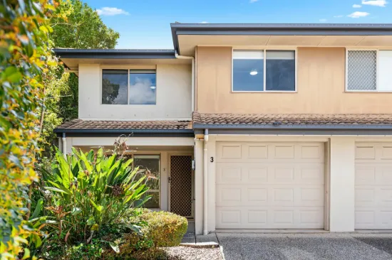 Spacious, Stylish and Steps from Everything