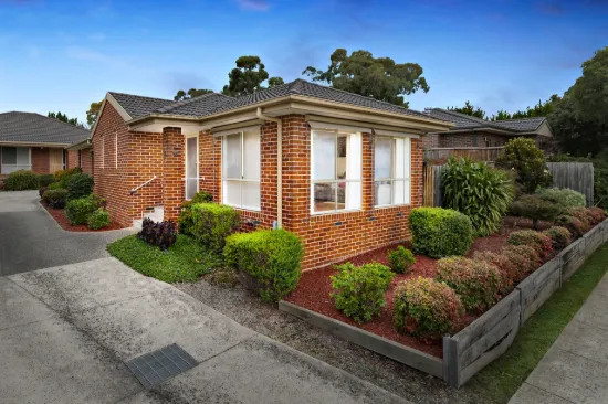 Single-Level Living in a Peaceful, Private Setting