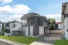 Freestanding townhouse in a boutique complex