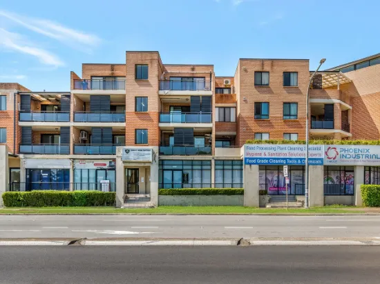 Spacious First Floor Unit