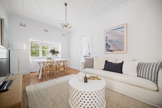Classic Deco, freshly updated with a modern twist