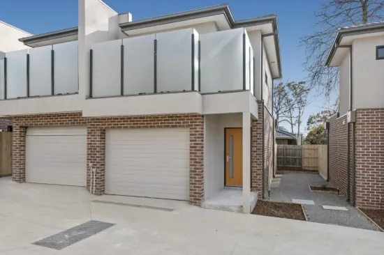 The Ultimate Low Maintenance Modern Retreat