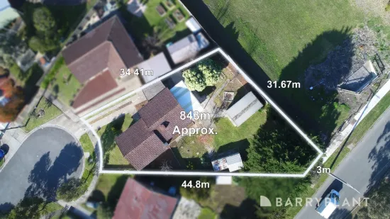 Prime 843sqm Opportunity in Quiet Court with Lifestyle Convenience