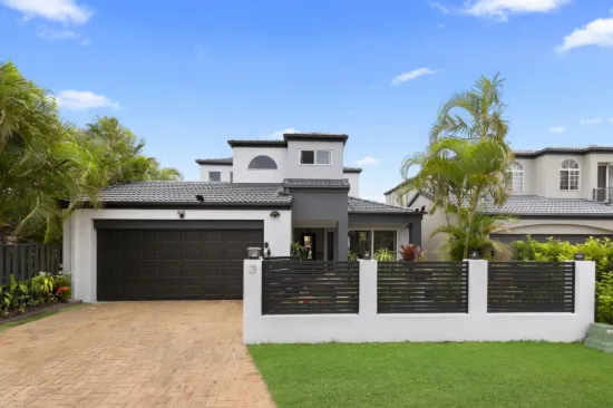 North-Facing Family Entertainer