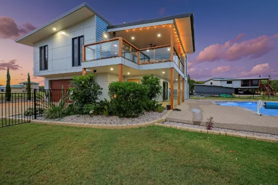 RIVERFRONT LIVING MEETS RESORT-STYLE LUXURY - DUAL LIVING COASTAL RETREAT ON 1676SQM