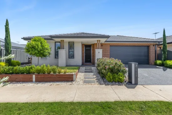 Modern Family Living in a Growing Rockbank Location