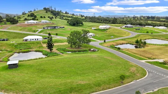 Prime Corner Acreage 
Fully Titled and Build-Ready
