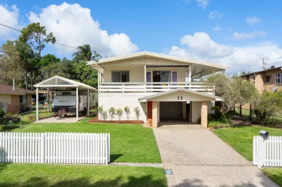 Timeless Family Home on 926m² with Pool, Gardens, & Versatile Living Areas  