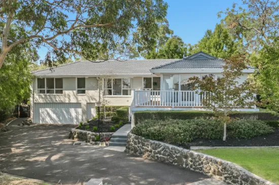 True Frankston South location meets elevated living with bay glimpses.