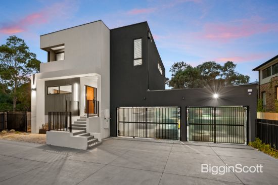 TRANQUIL ARCHITECTURAL LUXURY!