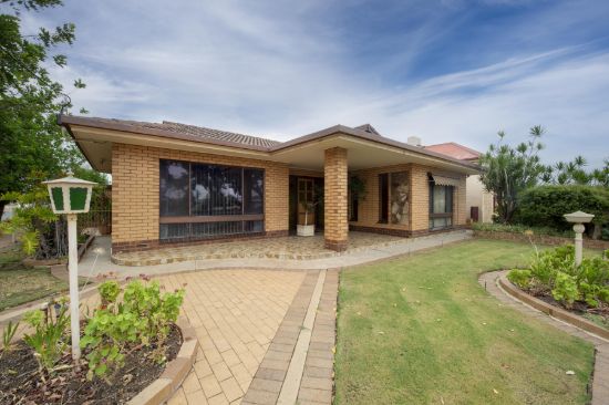 Spacious Double Brick Family Home with Bonus Studio