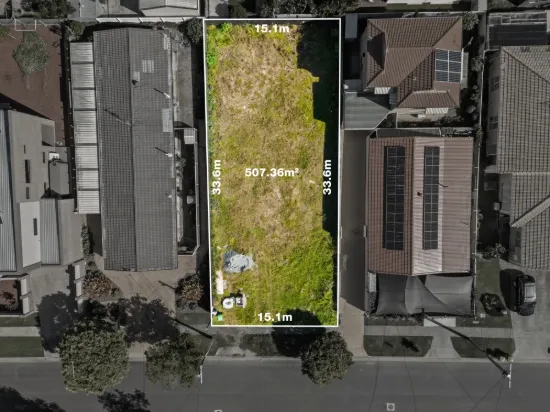 Build Your Dream by the Broadwater - Prime Paradise Point Land Opportunity