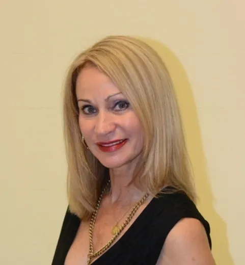 Annette Waddell - Real Estate Agent at Kas Woch Real Estate - Rockhampton