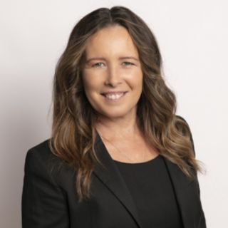 Kelli Hobart - Real Estate Agent