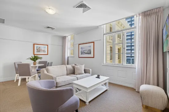 Refurbished Apartment in Iconic Heritage Adina Building