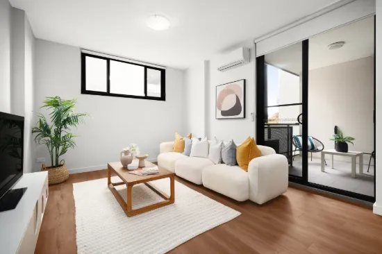 One bedroom apartment central from Homebush and Flemington | Low Strata