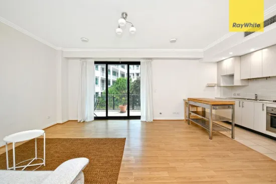 Bright & Spacious North-East Facing One-Bedroom Apartment in Prime Corner Position