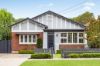 Charming bungalow retreat close to schools and Bales Park