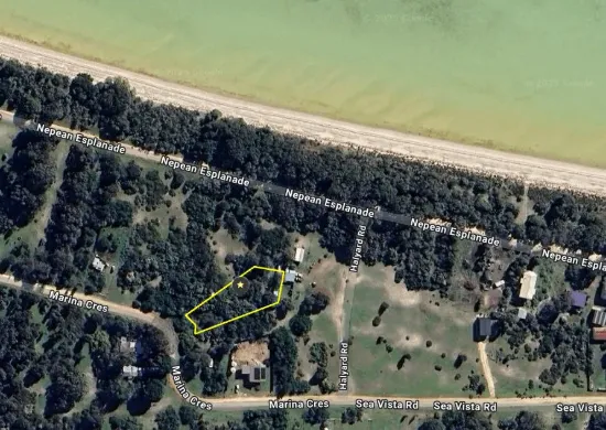 Expansive Coastal Allotment - Ideal for Your Dream Home or Investment