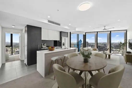SOPHISTICATED LUXURY APARTMENT IN THE HEART OF BRISBANE