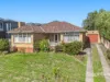 SOPHISTICATED 3-BEDROOM HOUSE IN A PREMIER MOUNT WAVERLEY POCKET!