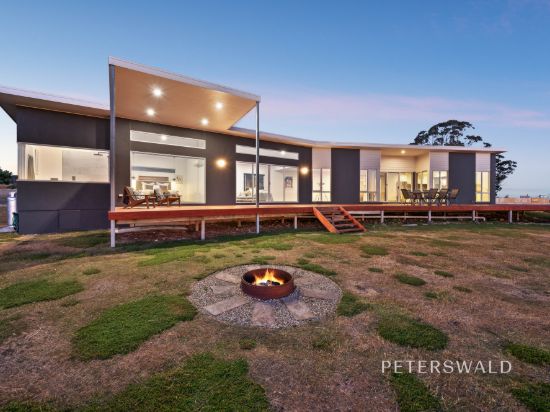 A retreat of space, seclusion and spectacular vistas