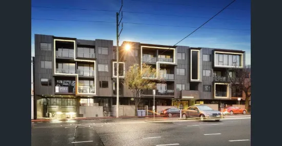 Designer Living In An Exclusive Low Rise Complex
