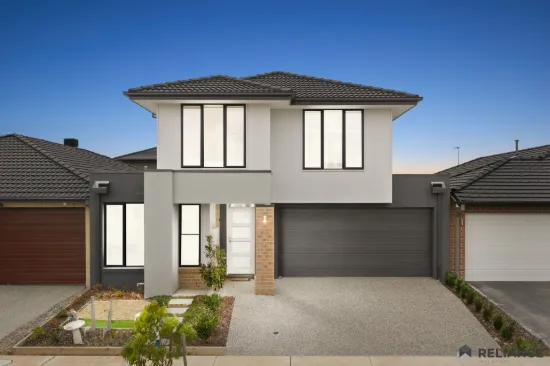 32 Pollen Road, Tarneit – Stylish Family Living with Space, Comfort & Convenience!