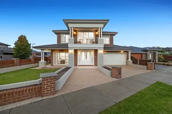 Grand Scale 55sq Family Luxury in an Elite Berwick Setting