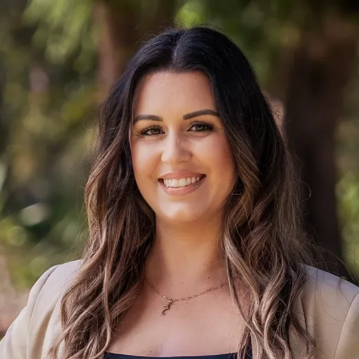 Mahie Dux - Real Estate Agent at Ray White - Wamuran | Bellmere