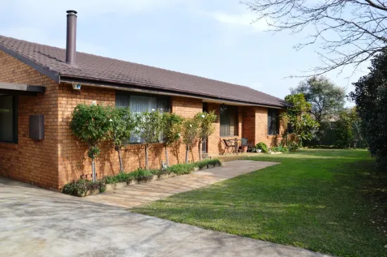 Four Bedrooms a Pool and a Shed