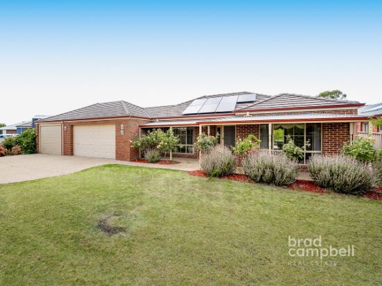 4 BEDROOMS + STUDY, ENORMOUS LIVING & LAKE VIEWS