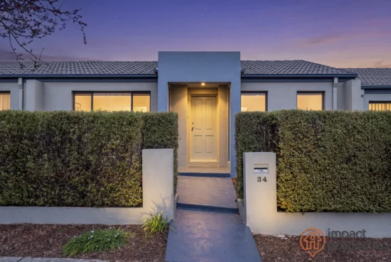 Freshly Renovated | Walk to Town Centre | Light Rail Convenience