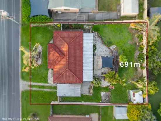 LOWSET LIVING WITH A HUGE BACKYARD, SIDE ACCESS - IDEAL FIRST HOME OR INVESTMENT OPPORTUNITY