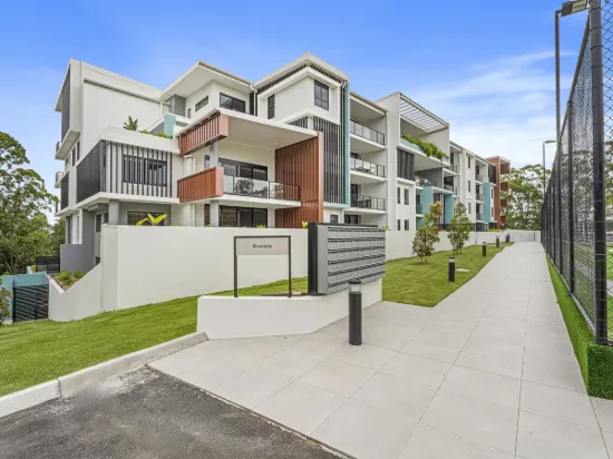Luxury Riverside Living