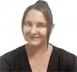 Sasha Kelly - Real Estate Agent