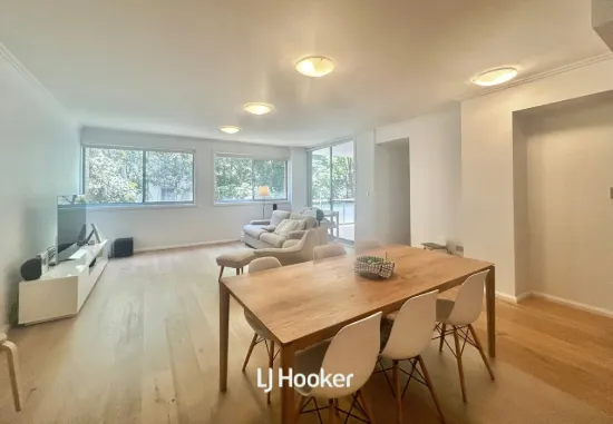 Contemporary Living with Exceptional Space and Light