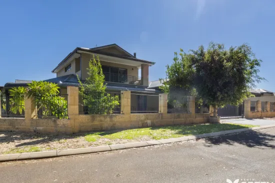 Serene Bushland Outlook with a Relaxed Coastal Lifestyle