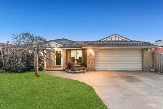 Stylishly Renovated Family Haven in the Heart of Narre Warren South