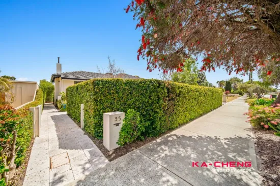 Stylish inside, beautiful gardens outside – this Morley home is a true gem.