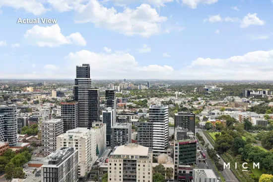 Exclusive City Views with North-Facing Size to Surprise