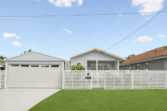 Entertainer's Dream: Fully Renovated Home with Expansive Outdoor Living