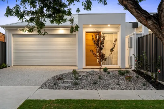Brand New Residence of Contemporary Luxury and Style