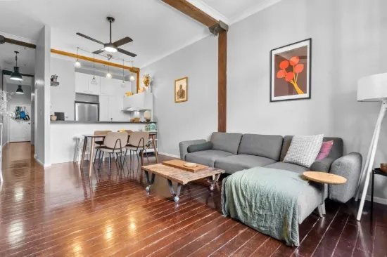 Oversized Woolstore Apartment in Prime Location
