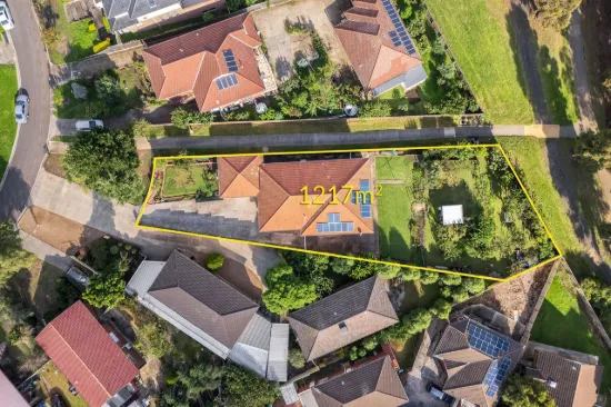 Potential mutli living/and or multi dual income property