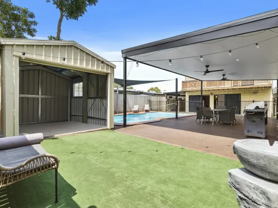 Embrace the Entertainers Outdoor Lifestyle!