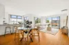 Light-filled contemporary design with rear position and easy connection