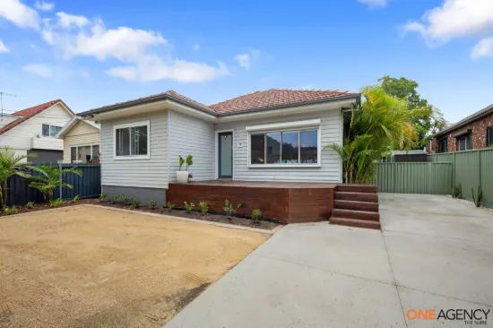 RENOVATED NORTH FACING FAMILY ENTERTAINER WITH POOL & GRANNY FLAT
