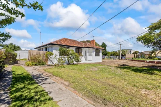 Classic Family Home with Spacious Yard & Renovation Potential